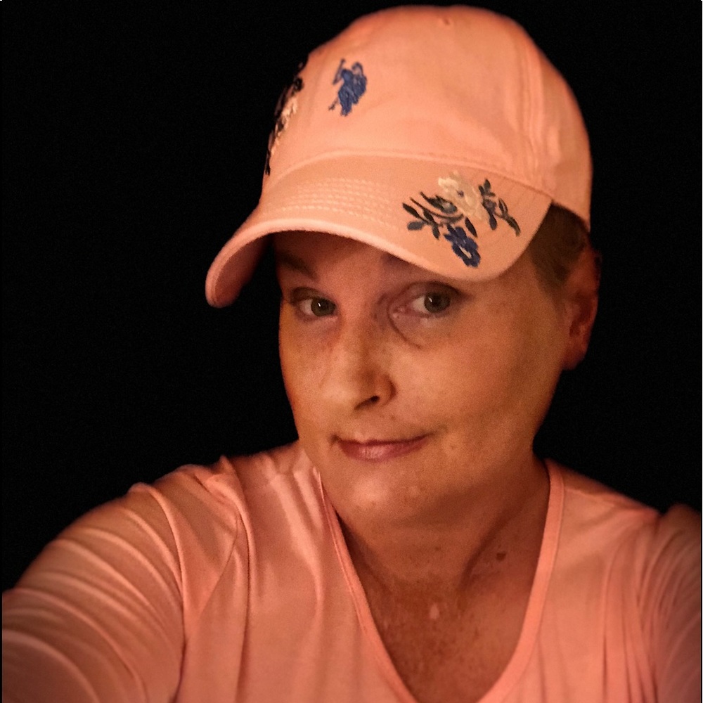 Meet your Posher, Liz